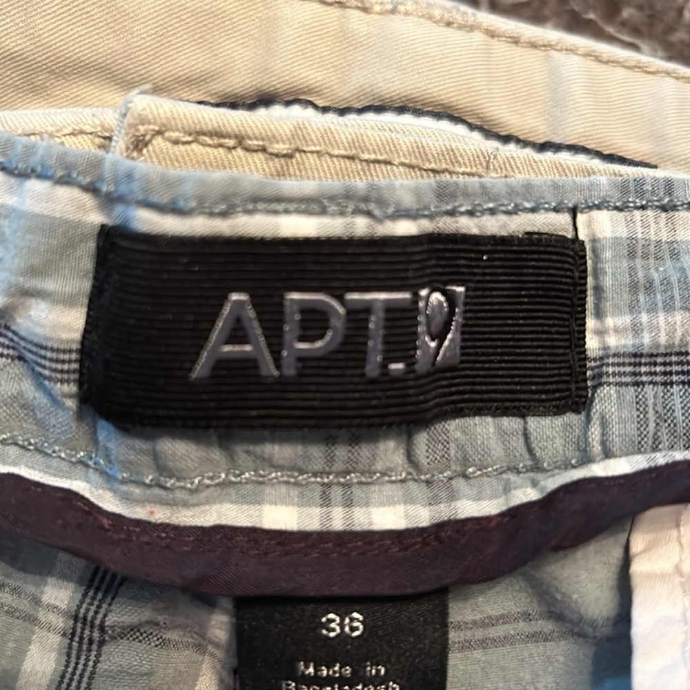 Apt 9 men’s shorts plaid light green excellent condition super soft comfortable